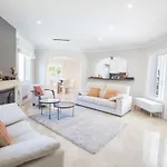 Casa Cyriel Villa *