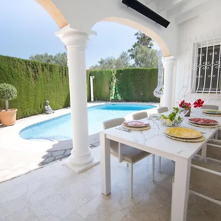Casa Cyriel Villa *